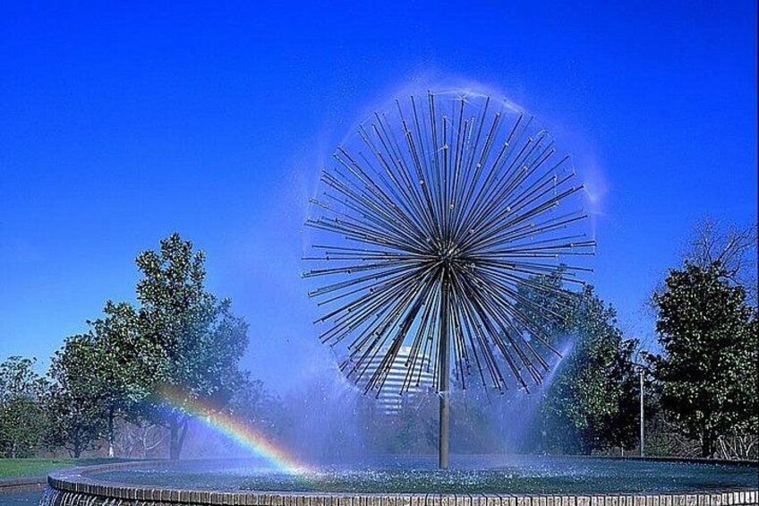 Find out who this memorial fountain is for on your cruise through Houston's best attractions 4