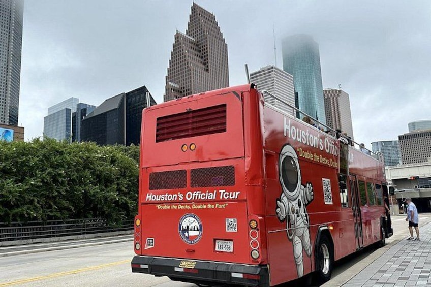 Houston City Tour and Downtown Aquarium All Rides Pass 2