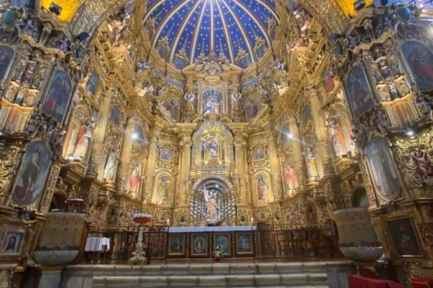 Private Day Tour of Quito and Middle of the World 5