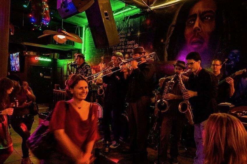 Frenchmen Street VIP Live Music Pub Crawl in New Orleans 2
