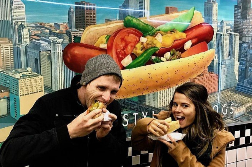 Taste deep-dish pizza, a Chicago-style hot dog, Italian beef, Garrett’s popcorn & the original 1893 brownie on our top-rated Chicago Food Tours—the ultimate Chicago Culinary Tour experience! 1