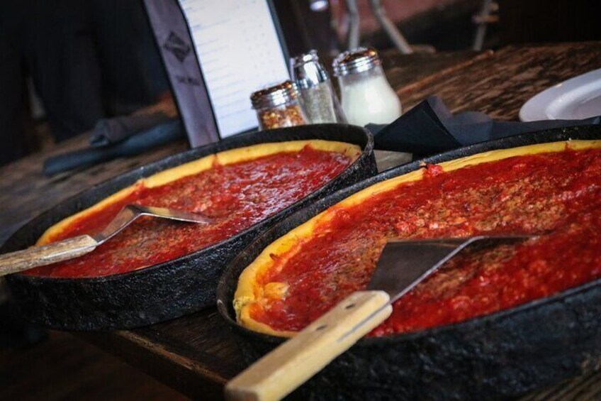 Chicago Food Tour: 6 Dishes with Deep Dish Pizza & Beef Sandwich 3