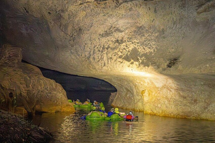 Full-Day Cave Tubing, Including a Picnic 3