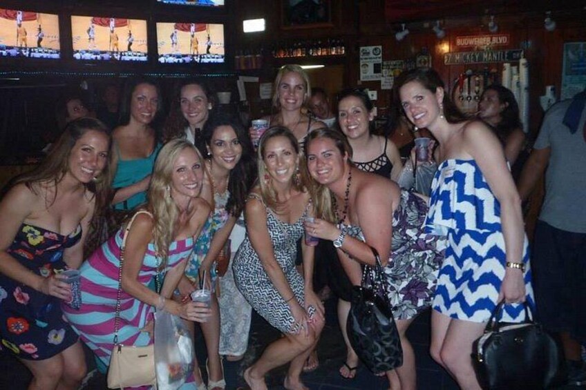 Original Key West Pub Crawl: The Best Bars with Free T-Shirt 2