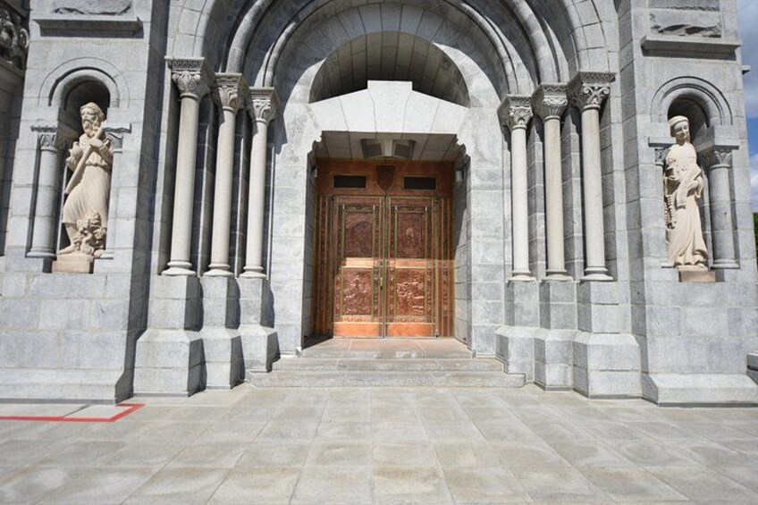 Copper doors made by Albert Gilles, the remaining stop 2