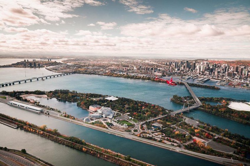 Helicopter Tour Over Montreal 2