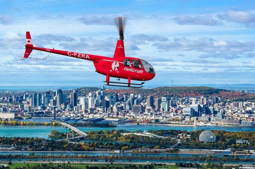 Helicopter Tour Over Montreal 5