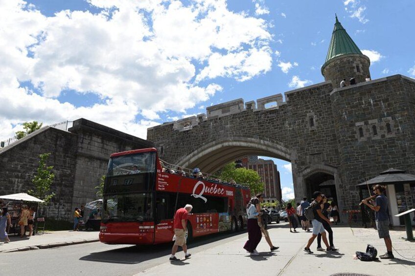 Quebec City Hop-On Hop-Off 2