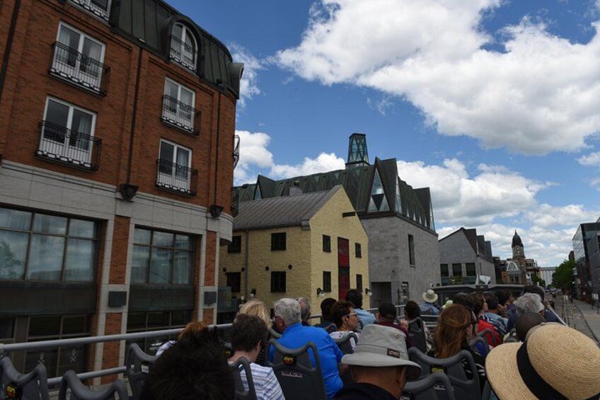 Quebec City Hop-On Hop-Off 2
