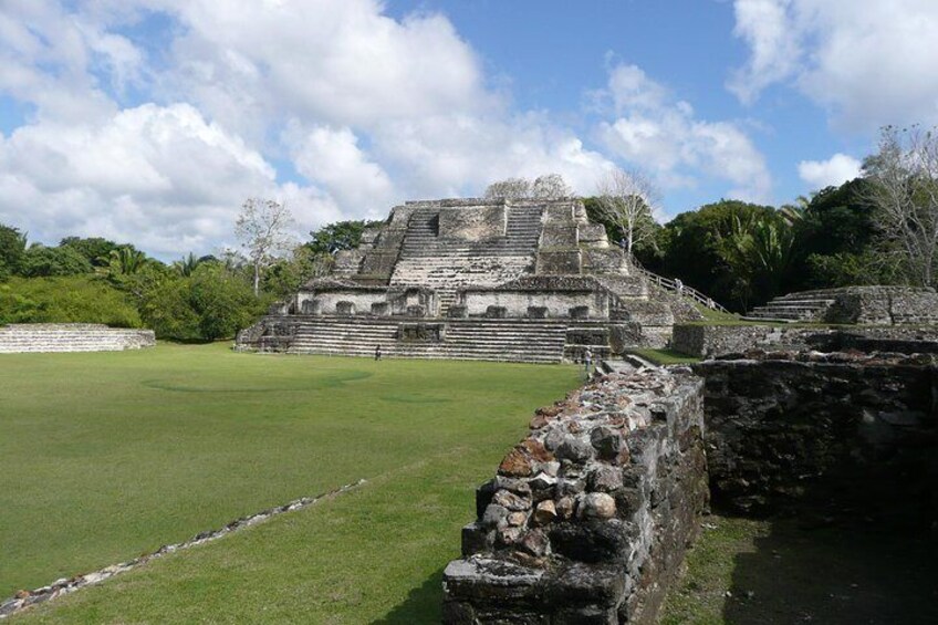 Altun Ha Cave Tubing and Zip line Tours from Belize City