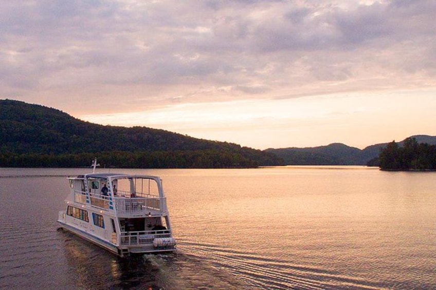 Lake Tremblant Cruise 4