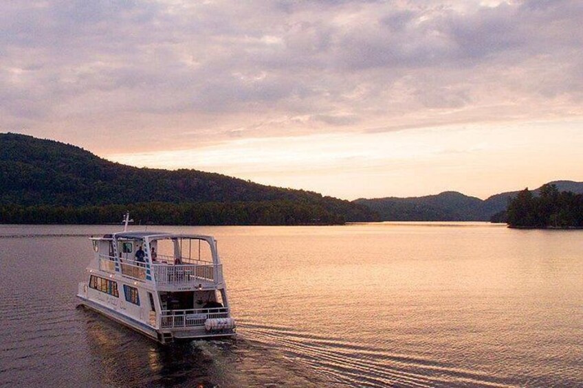 Lake Tremblant Cruise 4