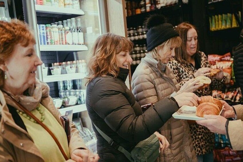 Old Quebec City Food Tour with 10+ Authentic Local Tastings 2
