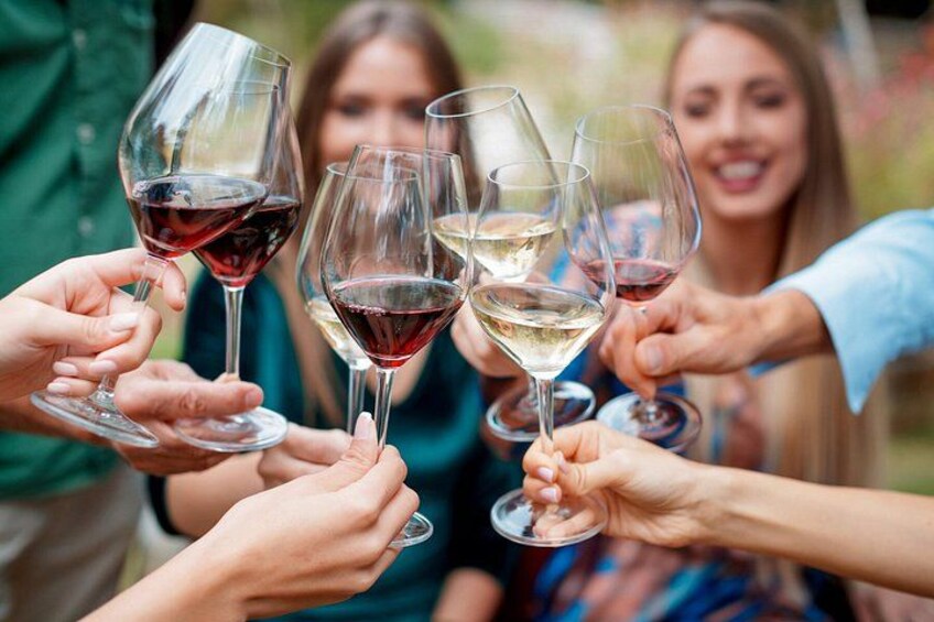 A toast to the season. Get out of the house this season and join us for a fun filled day in Niagara's Wine Country. Lots of wine tastings with plenty of time to shop & explore 1