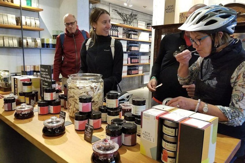 Quebec City - Guided E-Bike Tour & Tastings - Ile d'Orléans 2