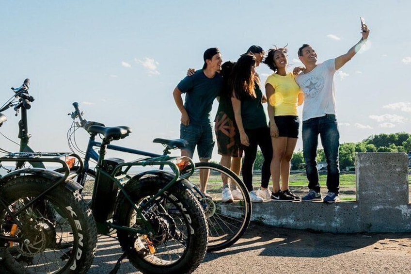 Quebec City - Guided E-Bike Tour & Tastings - Ile d'Orléans 4