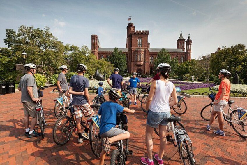 Washington DC: Monuments and Memorials Bike Tour 3