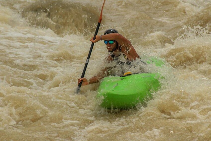 Whitewater Rafting Naranjo River from Manuel Antonio Class III-IV 2