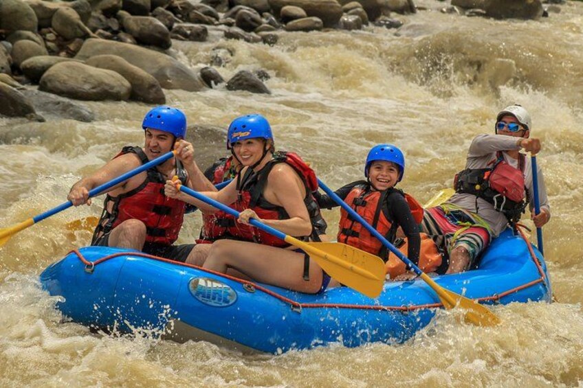 Whitewater Rafting Naranjo River from Manuel Antonio Class III-IV 1