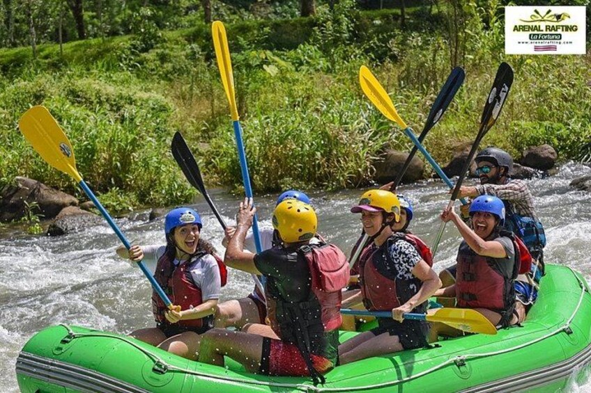 Sarapiqui River Extreme White Water Rafting Class IV 4