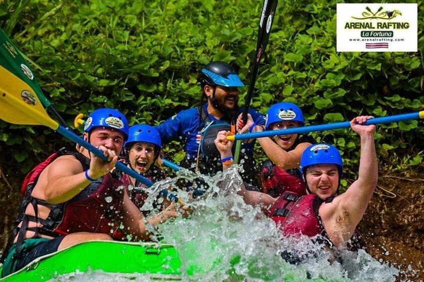 Sarapiqui River Extreme White Water Rafting Class IV 5