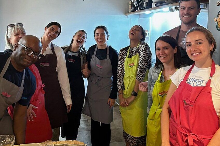 Mexican Cooking Class & Cocktails in Mexico City 2