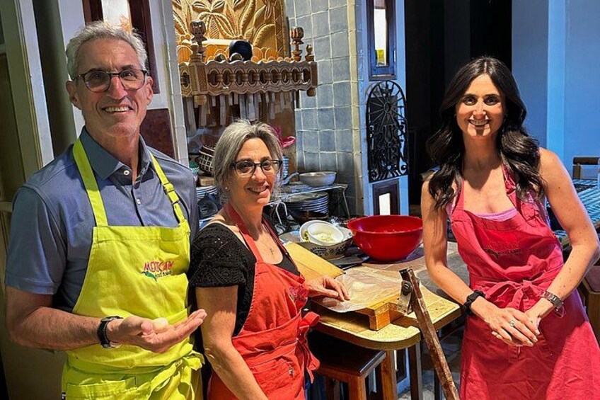 Mexican Cooking Class & Cocktails in Mexico City 3