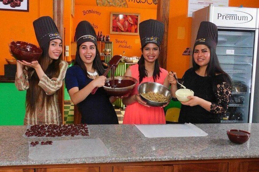 Bean-to-Bar Chocolate Workshop in ChocoMuseo Antigua 2