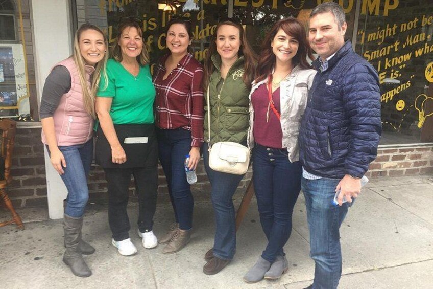 Southern Flavors Food, Pub Crawl, and History Walking Tour 4