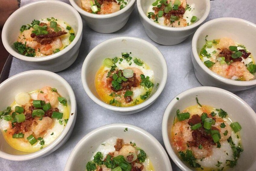 Southern Flavors Food, Pub Crawl, and History Walking Tour 1