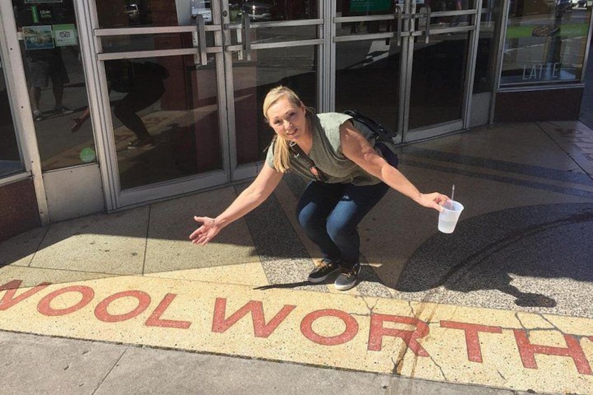 Southern Flavors Food, Pub Crawl, and History Walking Tour 2