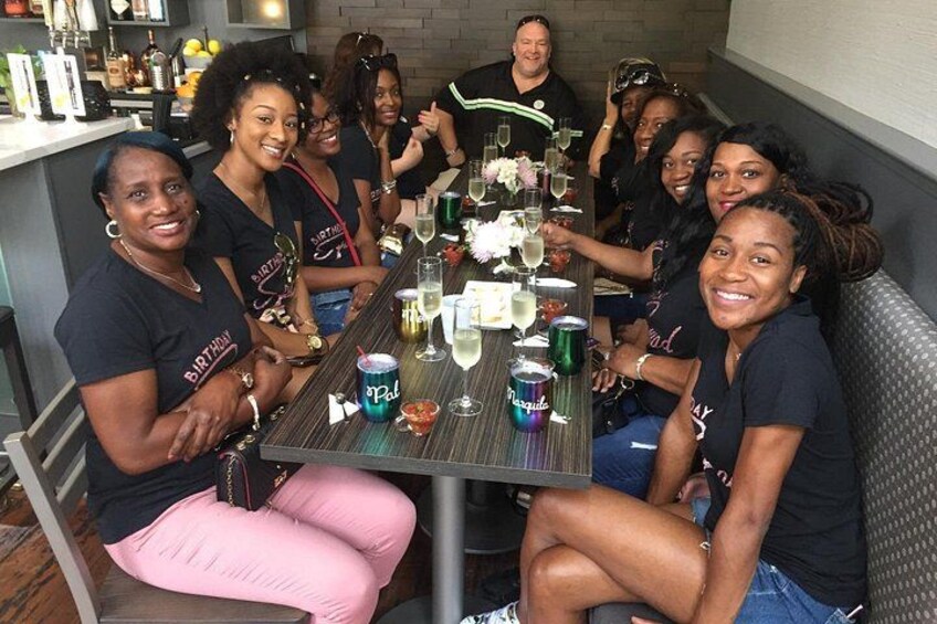Southern Flavors Food, Pub Crawl, and History Walking Tour 3