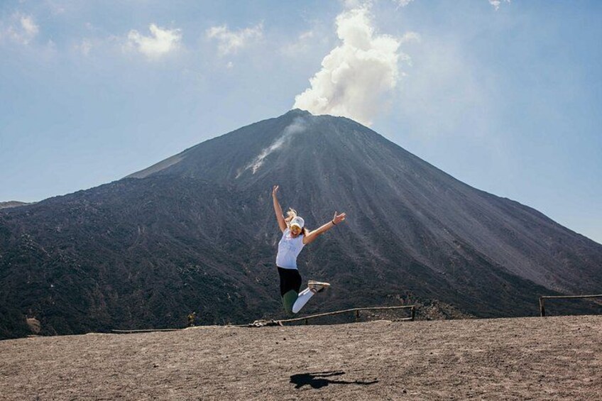 Pacaya Volcano Shared Hiking Tour 4