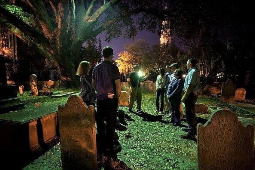 Charleston Ghost & Graveyard Night-Time Guided Walking Tour 5