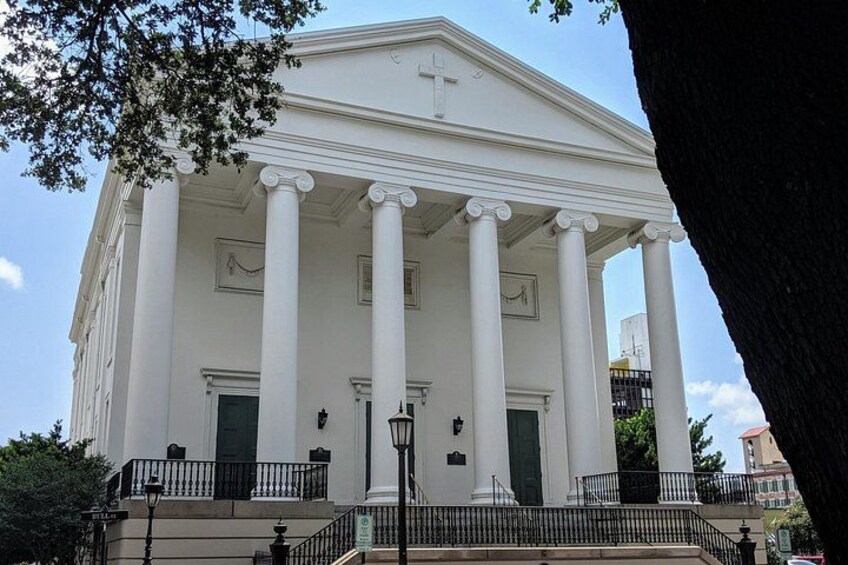 Private Tour of Savannah's Historic/Victorian Districts & Bonaventure Cemetery 4
