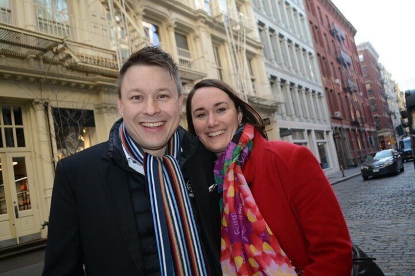 NYC Professional Photoshoot and Walking Tour with Private Guide 5
