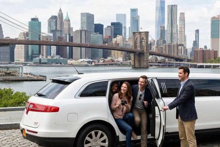 Private NYC VIP Limousine Tour with Expert Guide & Hotel Pickup 1