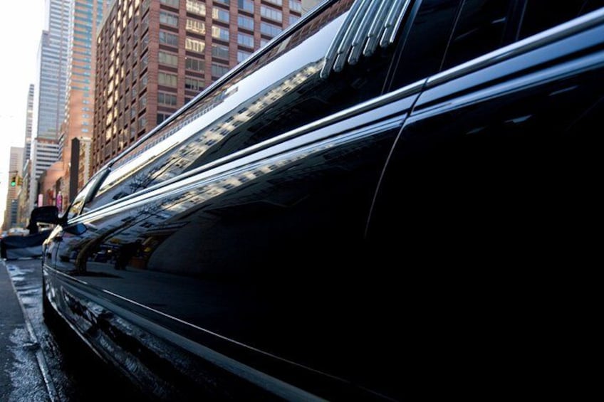 Black Lincoln Limousine 4