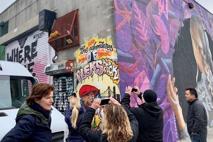 Graffiti & Street Art Walking Tour in Brooklyn 2