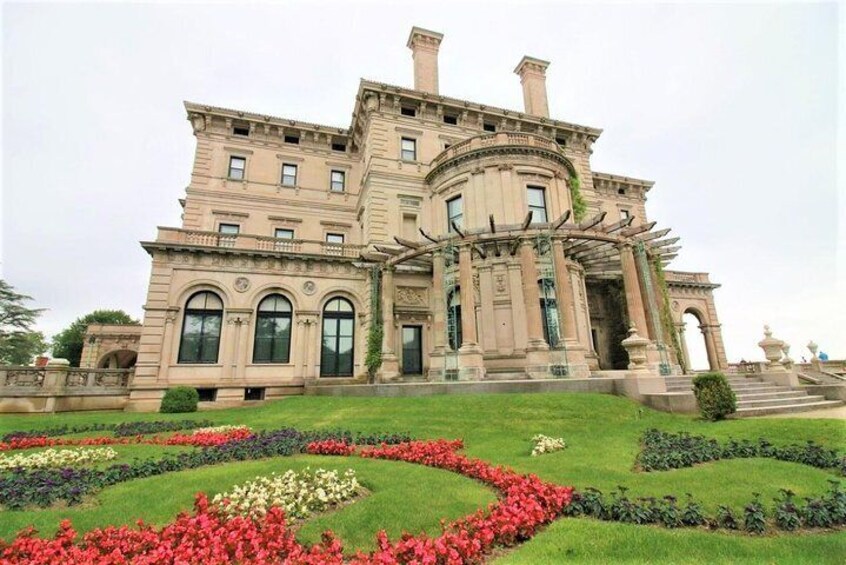 Newport Viking Trolley Tour with Breakers & Marble House Admission 1