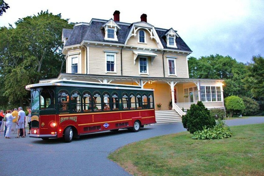Newport Trolley Tour with Breakers Mansion - Viking Tours 2
