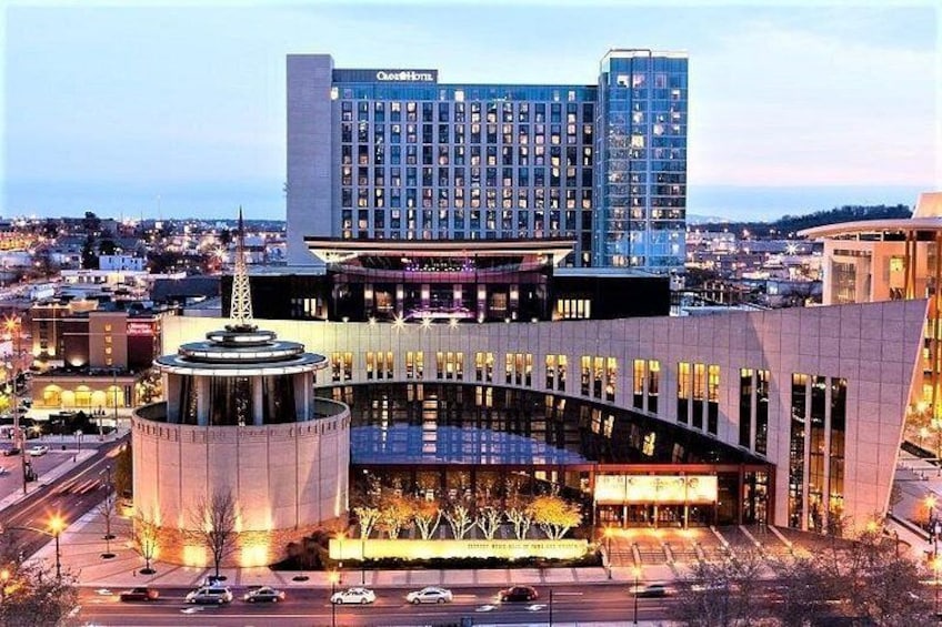 Country Music Hall of Fame and Museum Admission 3