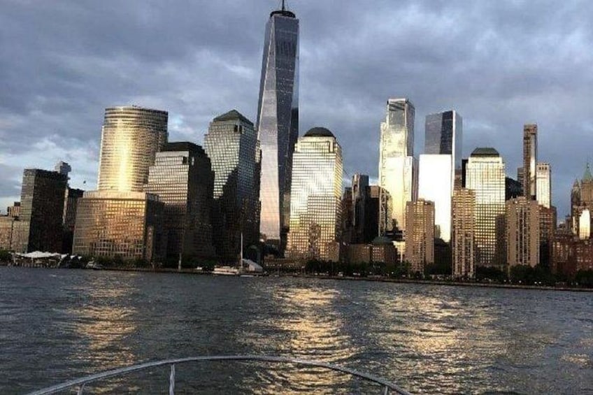 Best Private Luxury Daytime Boat Tour in New York City - 2 Hour 1