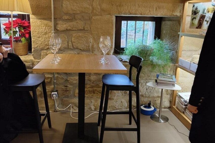 Secret Rioja: Exclusive Winery Access and Tasting Masterclass 2