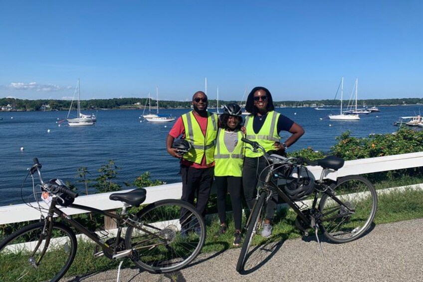 3.5hr. eBike By The Sea Guided Tour-Mansions, Landmarks & Beaches 4