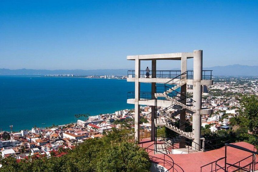 Cultural Pulse: Lazaro Cardenas Park & Plaza Private Walk 4