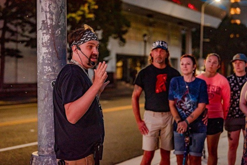 Our guides are experts in the field of ghosts! 4