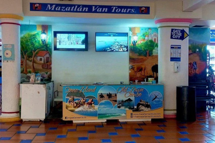 Mazatlan City Sightseeing Tour with Shopping Time and Lunch 2