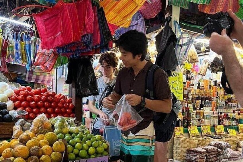 Choosing vegetables to cook 3