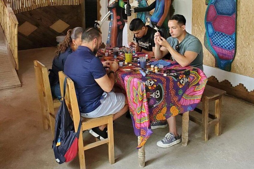 Alebrije Painting Workshop in San Martín Tilcajete with Pickup 2